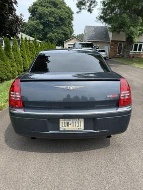 2007 Chrysler 300C Base