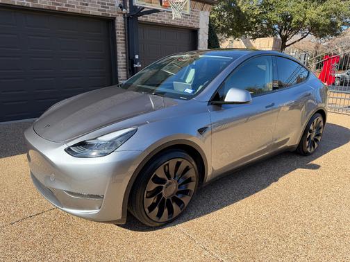 2025 Tesla Model Y Performance