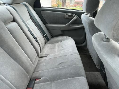 1998 Toyota Camry LE