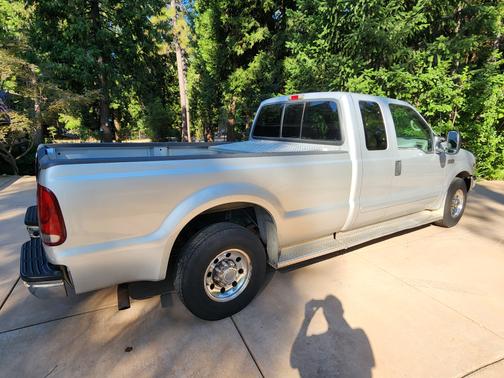 2001 Ford F-250 XLT SuperCab Super Duty