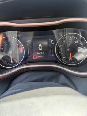 Black 2017 Jeep Cherokee Latitude