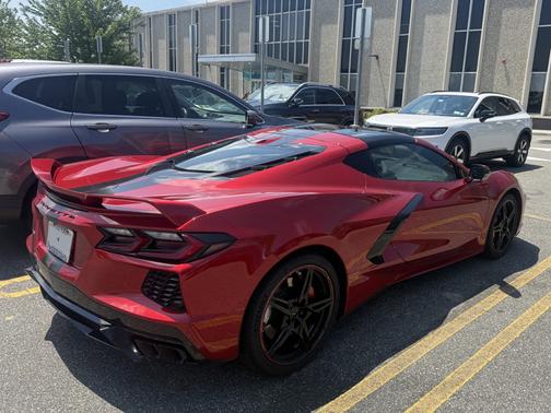 Red 2023 Chevrolet Corvette Stingray w/2LT