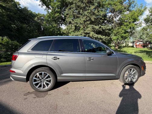Gray 2018 Audi Q7 3.0T Premium Plus