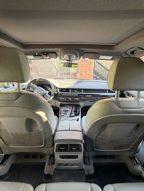 Gray 2018 Audi Q7 3.0T Premium Plus