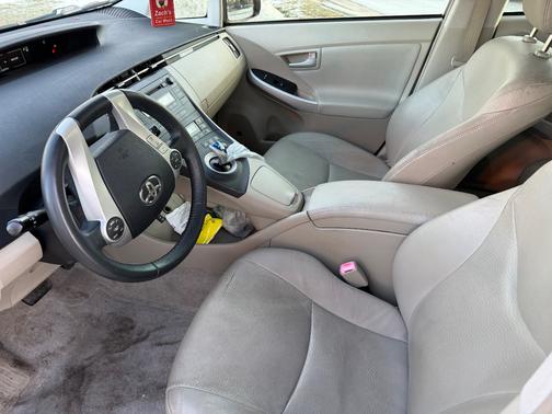 2011 Toyota Prius II