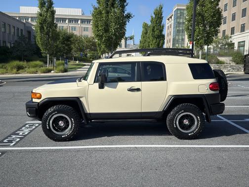 Beige 2010 Toyota FJ Cruiser Base