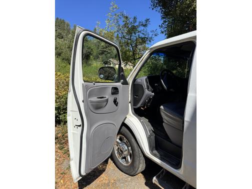2000 Dodge Ram Van 2500