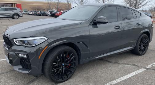 2021 BMW X6 M50i