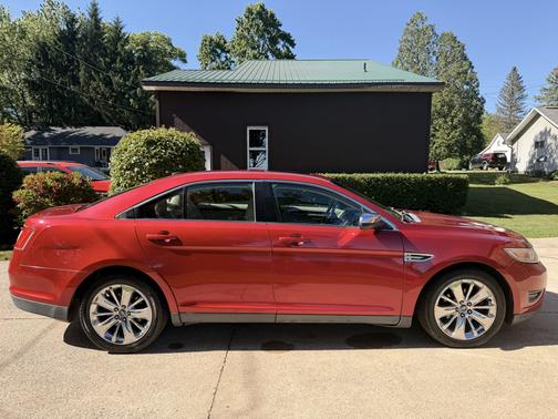 Red 2012 Ford Taurus Limited