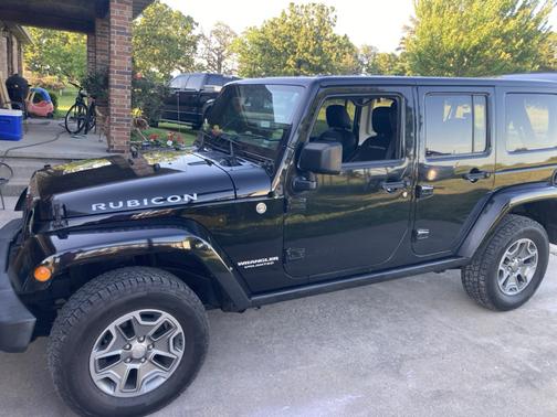 Black 2015 Jeep Wrangler Unlimited Rubicon
