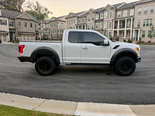 White 2018 Ford F-150 Raptor
