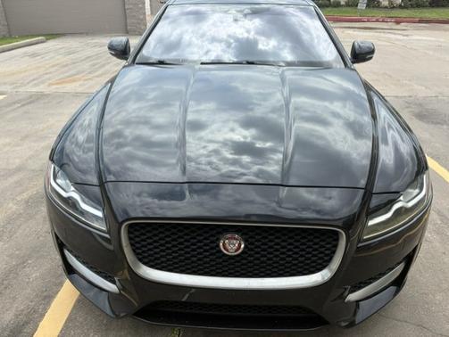Black 2016 Jaguar XF 35t R-Sport