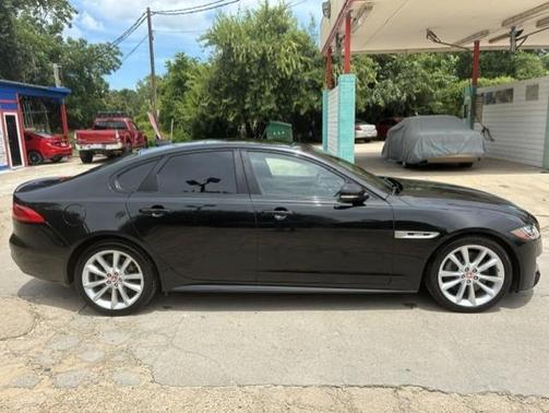 Black 2016 Jaguar XF 35t R-Sport