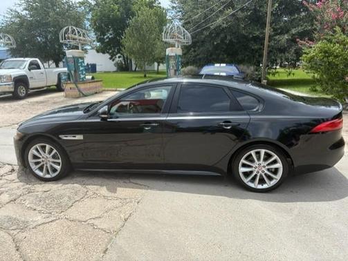 Black 2016 Jaguar XF 35t R-Sport