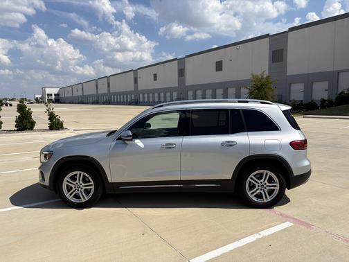 Silver 2020 Mercedes-Benz GLB 250 4MATIC