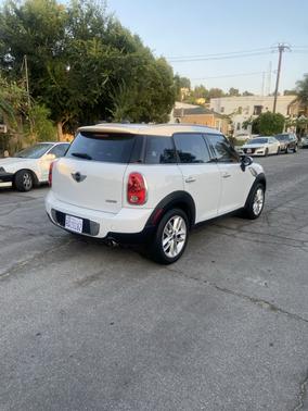 2012 MINI Cooper Countryman Base