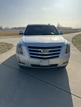 2018 Cadillac Escalade Luxury