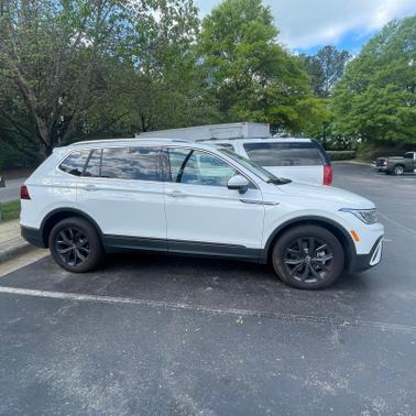 2024 Volkswagen Tiguan 2.0T SE 4MOTION