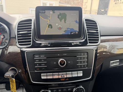 Silver 2016 Mercedes-Benz GLE-Class GLE 350 4MATIC