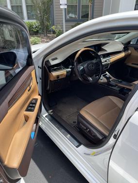 2017 Lexus ES 350 Base