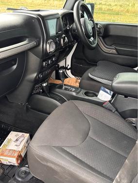2016 Jeep Wrangler Unlimited Sport RHD