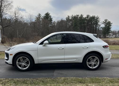 2022 Porsche Macan Macan