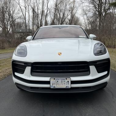 2022 Porsche Macan Macan