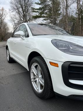 2022 Porsche Macan Macan
