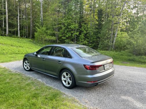 2018 Audi A4 2.0T Premium