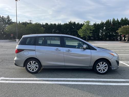 2012 Mazda Mazda5 Sport