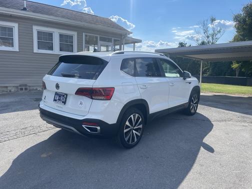 2022 Volkswagen Taos 1.5T SE