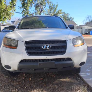 White 2009 Hyundai SANTA FE GLS