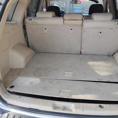 White 2009 Hyundai SANTA FE GLS
