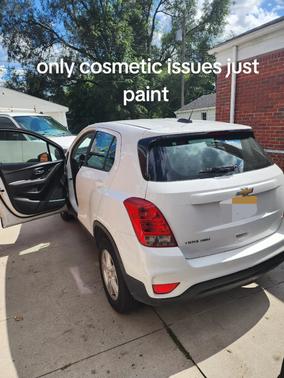 White 2017 Chevrolet Trax LS