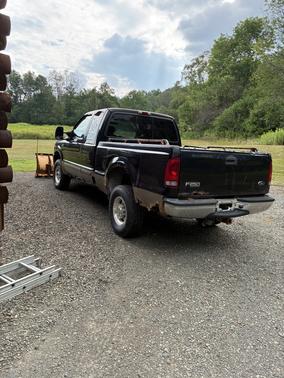 2002 Ford F-250 XL SuperCab Super Duty
