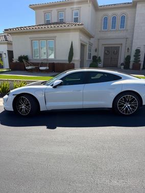 White 2022 Porsche Taycan Taycan