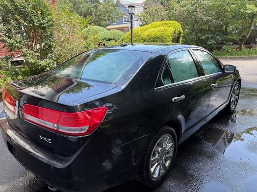 2012 Lincoln MKZ Base