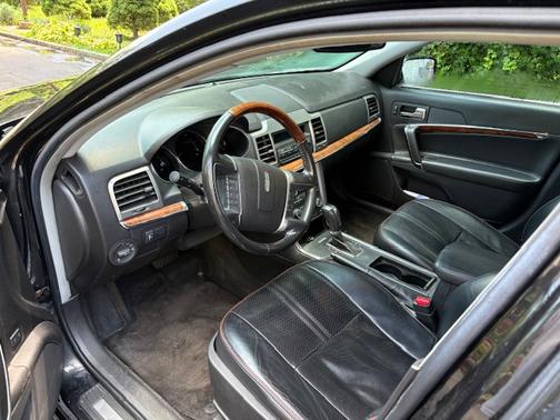 2012 Lincoln MKZ Base