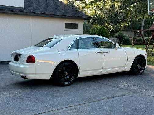 2010 Rolls-Royce Ghost Base