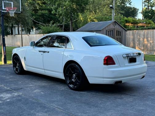 2010 Rolls-Royce Ghost Base