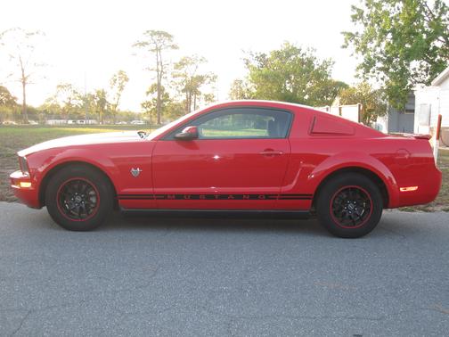 Red 2009 Ford Mustang Premium