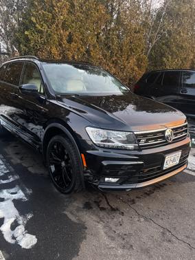 2021 Volkswagen Tiguan 2.0T SE R-Line Black