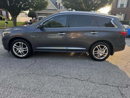 2013 INFINITI JX35 Base