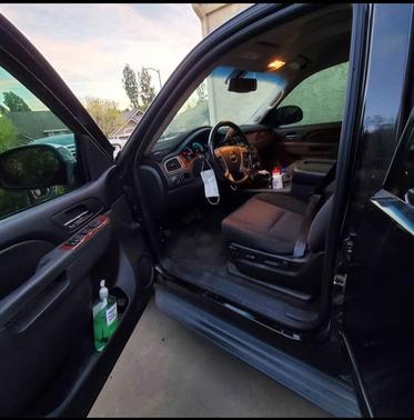 Black 2011 Chevrolet Suburban 1500 LS