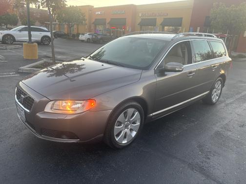 2008 Volvo V70 3.2