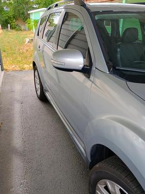 Silver 2010 Mitsubishi Outlander SE