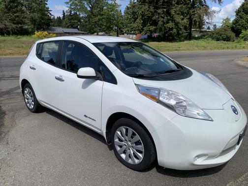 2015 Nissan Leaf S