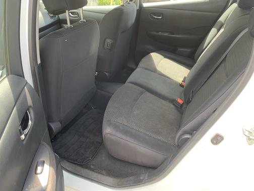 2015 Nissan Leaf S