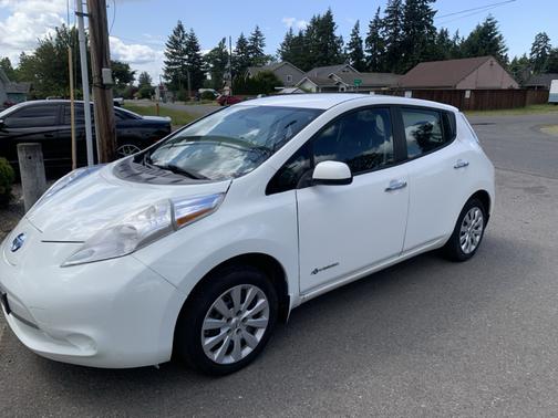 2015 Nissan Leaf S