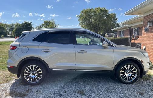 2015 Lincoln MKC Base